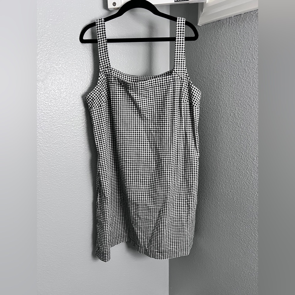 a new day Monochrome Checkered Camisole